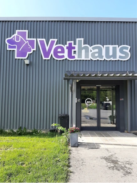 Vethausin sisäänkäynti